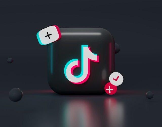 Helau trifft Hashtag: Die HFG tanzt jetzt auf TikTok!